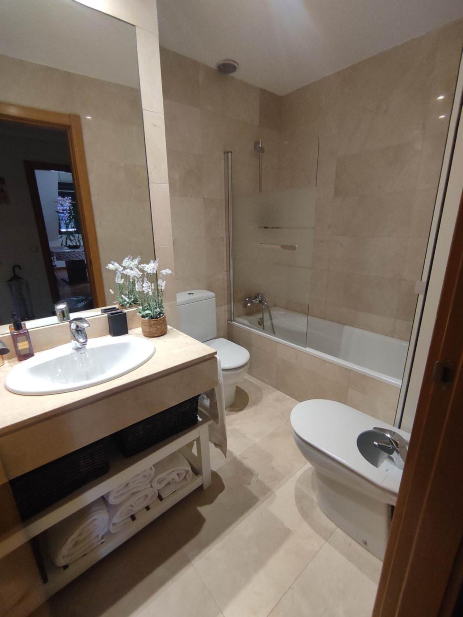 Apartamento Atico Mirador Del Naranco, Parking Gratuito, Wifi, Zona Residencial Oviedo Exterior foto